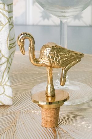 Декоративная пробка для бутылки GOLDEN ANIMAL- ФЛАМИНГО, золотая, 8 см, Koopman International