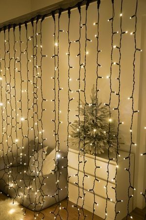 Гирлянда штора 2*3 м, 600 теплых белых LED ламп, черный эко-каучук, соединяемый, IP65, BEAUTY LED
