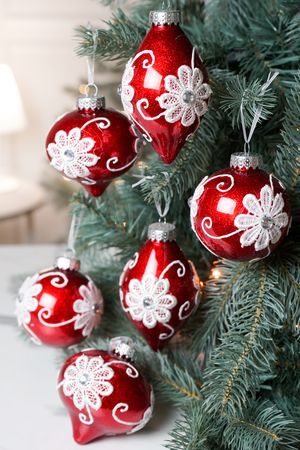 Набор ёлочных ПЭТ шаров и украшений КРУЖЕВНОЙ САД,  красный, 8 см, 6 шт., Winter Deco