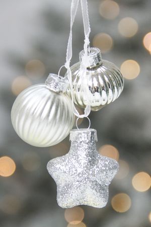Ёлочное украшение-гроздь НОВОГОДНЯЯ ТЕРЦИЯ, стекло, серебряная, 12 см, Winter Deco