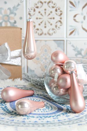 Набор ёлочных украшений ЭЛЕГАНТНЫЕ КАПЛИ, стекло, розовый бархат, матовые и глянцевые, 7.5 см, 12 шт., Winter Deco