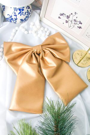 Украшение для интерьера и больших елок БАНТ КЛАССИЧЕСКИЙ, золотой, эко-кожа, 27 см, МанузинЪ