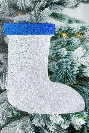 Елочное украшение САПОЖОК с блестками, пеноплекс, серебряный, 40 см, МанузинЪ