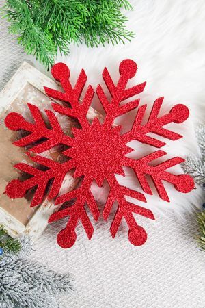 Снежинка КРИСТАЛЛ - макси, красная, пеноплекс, 60 см, МанузинЪ