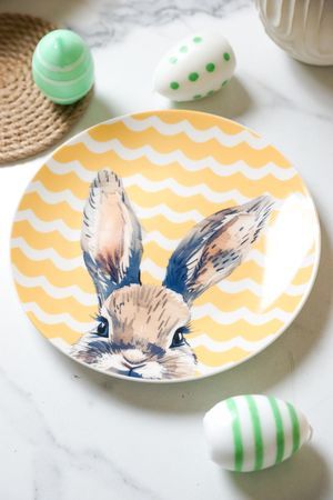 Декоративная тарелка ЛЮБОПЫТНЫЙ КРОЛИК, полипропилен, жёлтая, 19 см, Koopman International