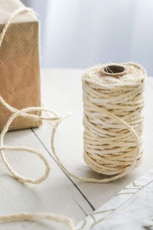 Джутовый шнур для декорирования УЮТНЫЙ ДЖУТ, белый, 3 мм*25 м, Купман Интернешнл (Koopman International)