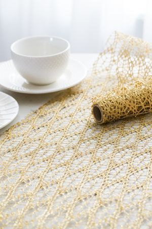 Ткань для декорирования НЭТТИ МЕДИАНО, полиэстер, золотой, 150х28 см, Купман Интернешнл (Koopman International)