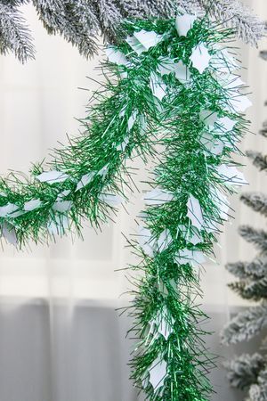 Мишура ЗИМНЯЯ, 12 см х 2 м, зеленая с белым, Морозко (Morozco)