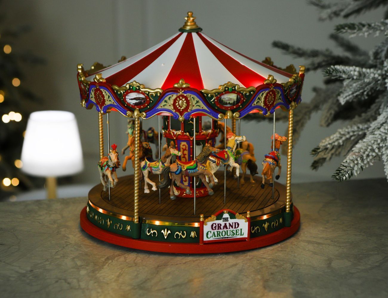 Увеличить фотографию