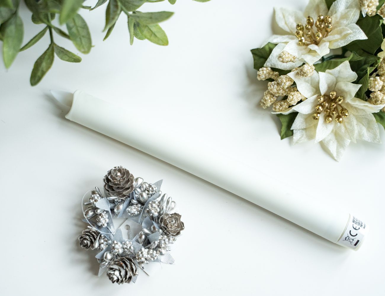 Светодиодная столовая свеча ТАНЦУЮЩЕЕ ПЛАМЯ, белая, тёплый белый LED ...