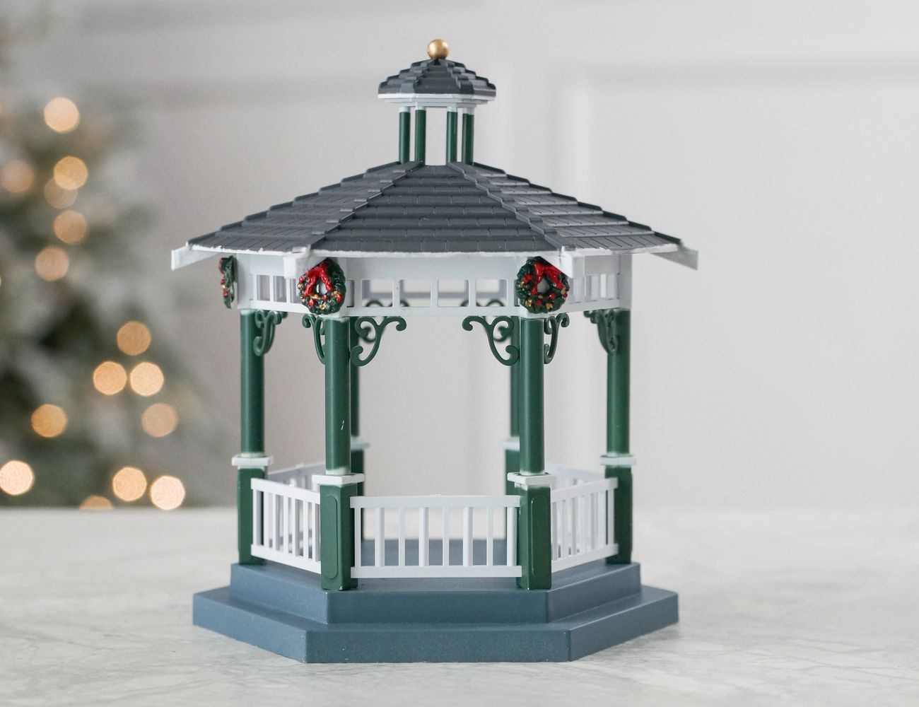 Увеличить фотографию