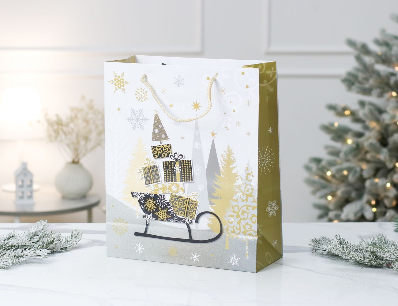 Увеличить фотографию