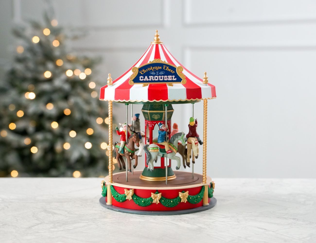 Увеличить фотографию