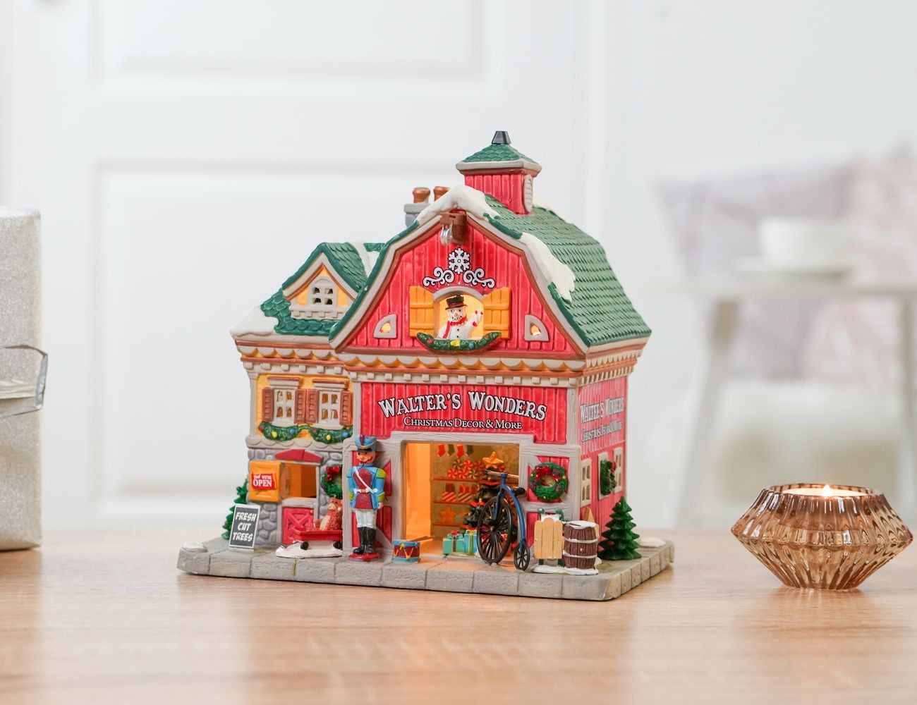 Увеличить фотографию