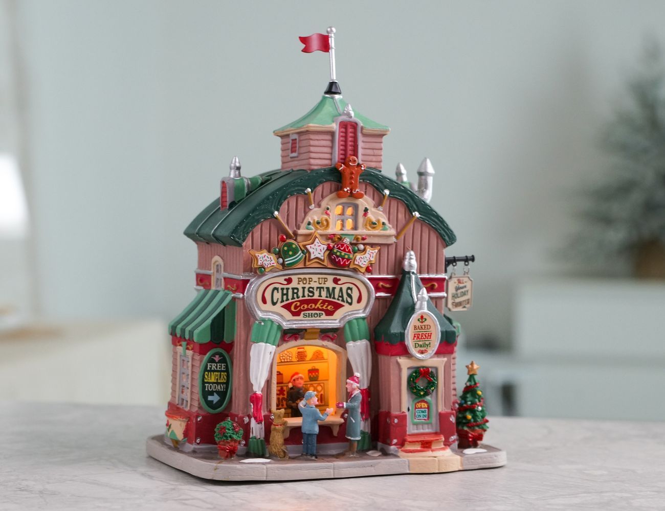 Увеличить фотографию