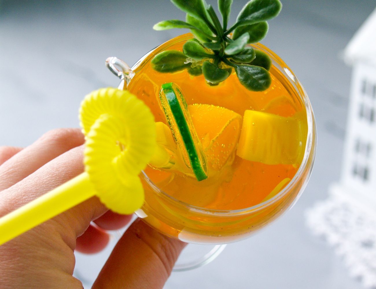 Увеличить фотографию