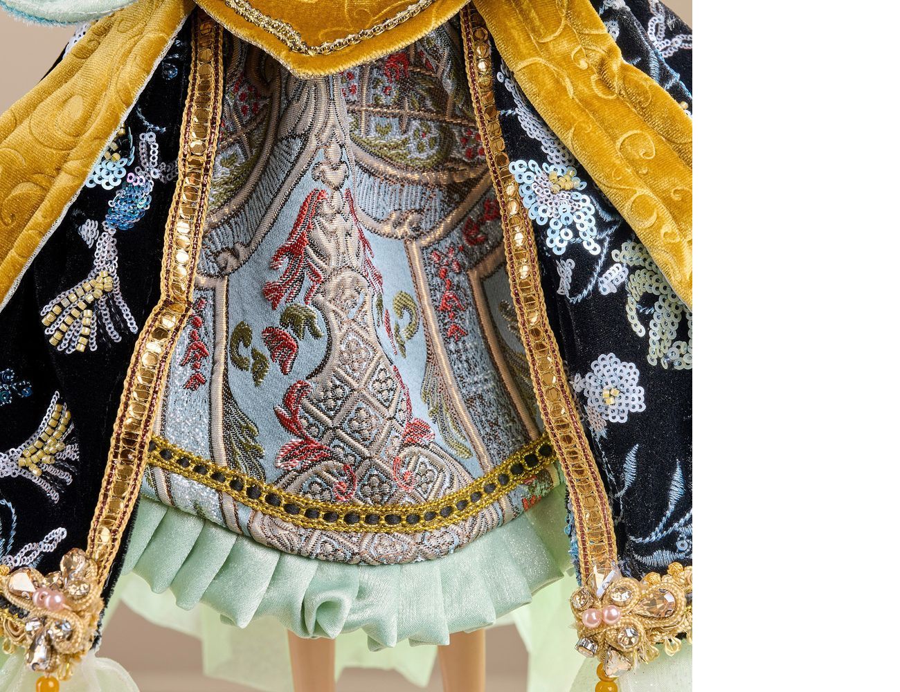 Увеличить фотографию