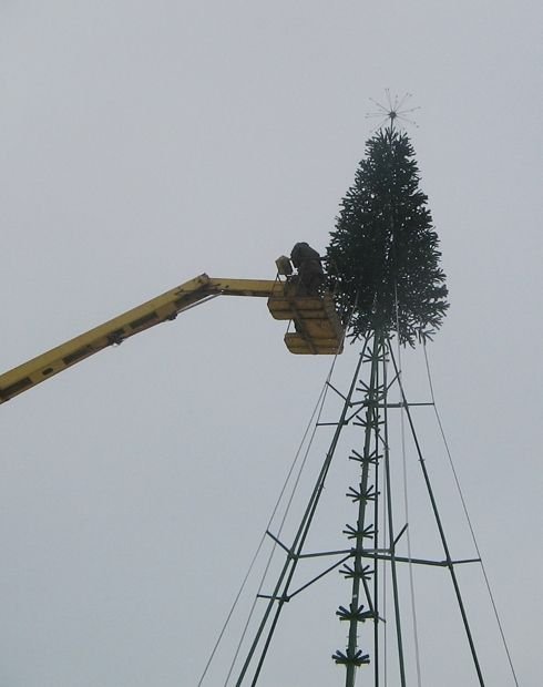Атайсал проекты установка елки 2025 Монтаж и оформление ели, высотой 7 м, GREEN TREES MO-7 - 33'240 руб - купить в и